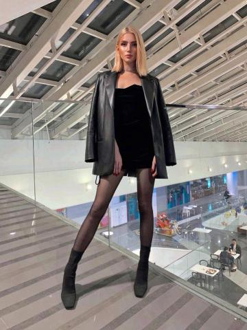 Алиса Реал Молодая Брюнетка фото 3